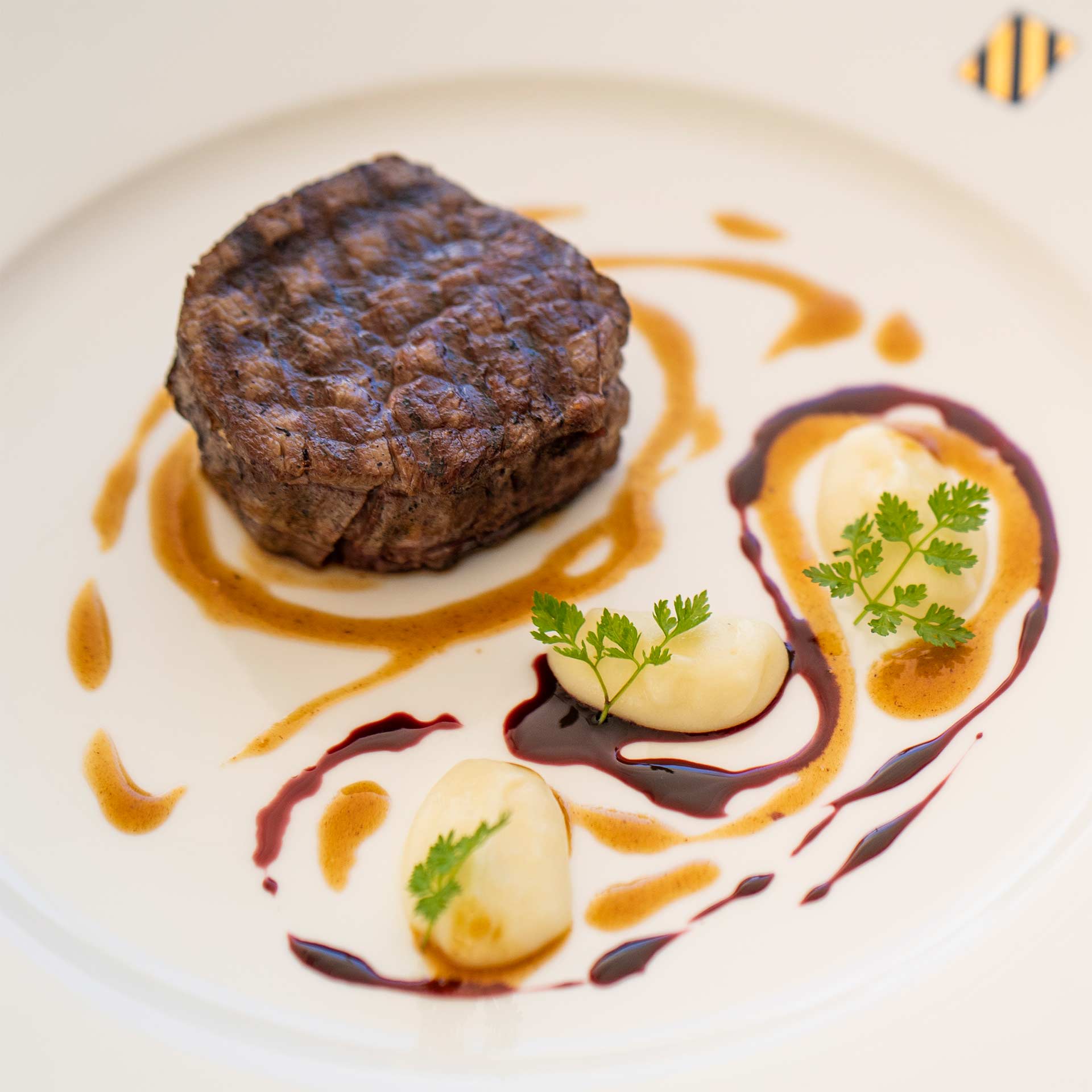 Recipe Beef fillet in Aglianico red wine with creamy mashed potatoes