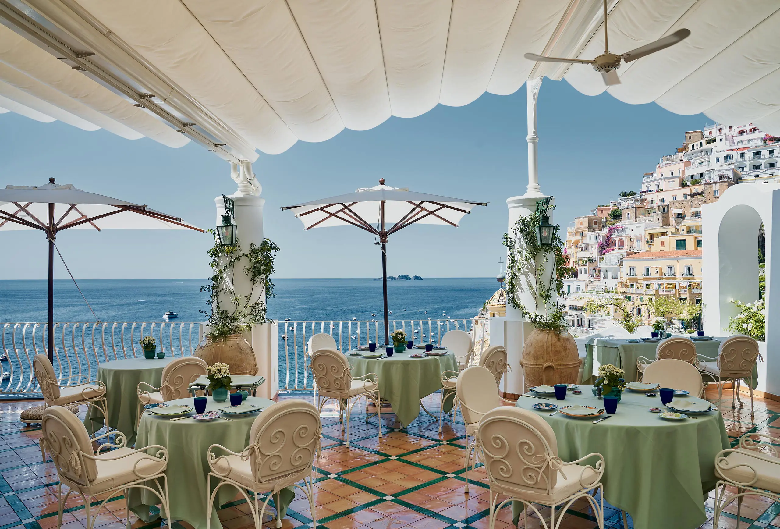 Le Sirenuse Hotel Positano Terrace Pool 0316